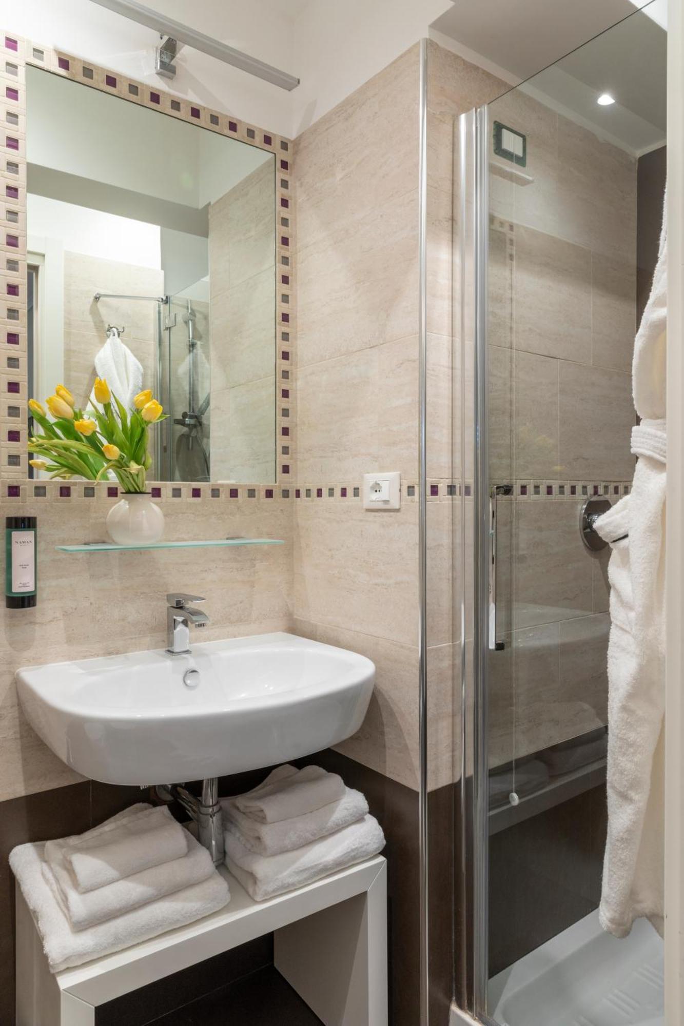 Naman Hotellerie - Spagna Rome Exterior photo